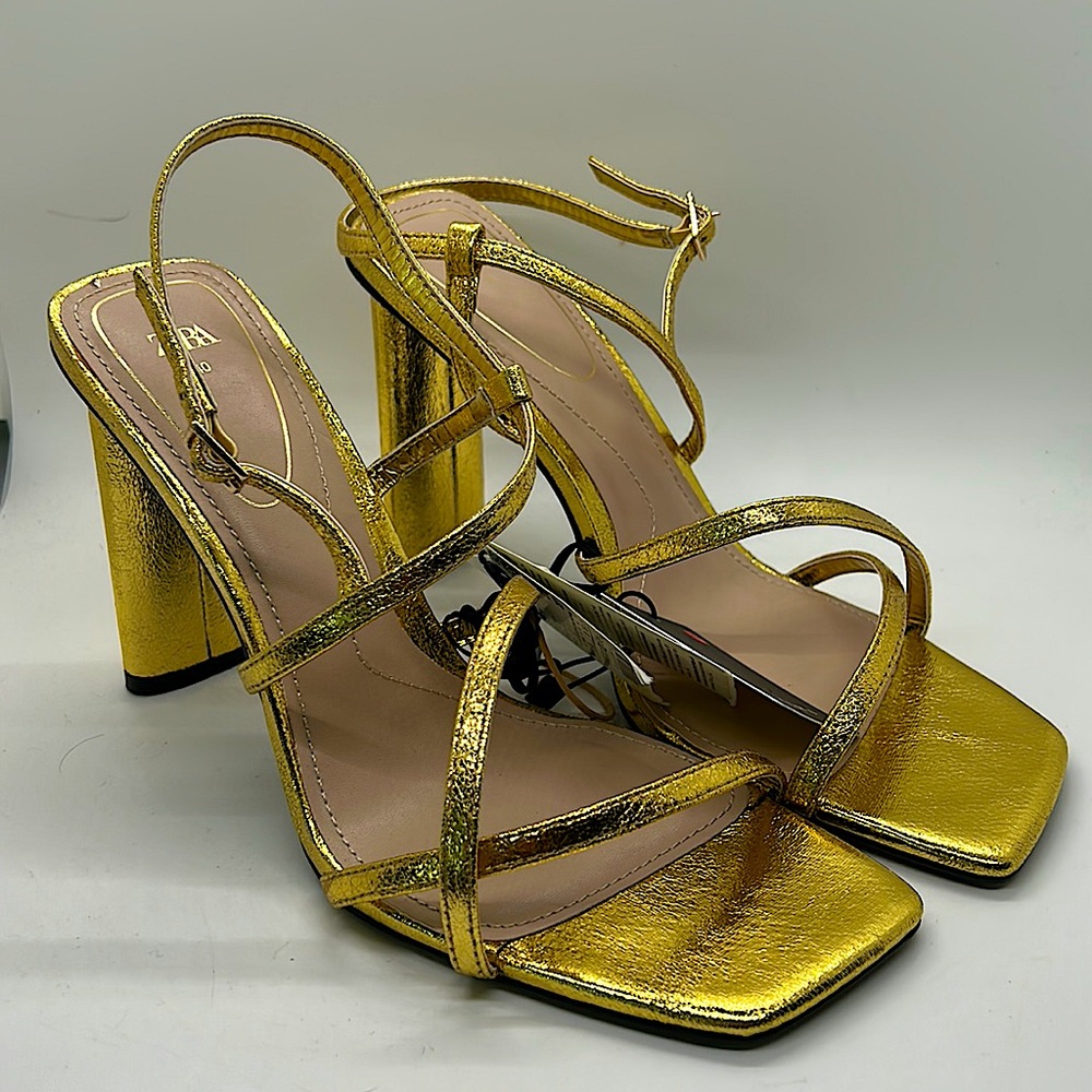 Zara Sexy Dazzling Gold Strappy Stiletto Heels Shoes **Size 40/US Size 9**🔥🔥 - Picture 1 of 7